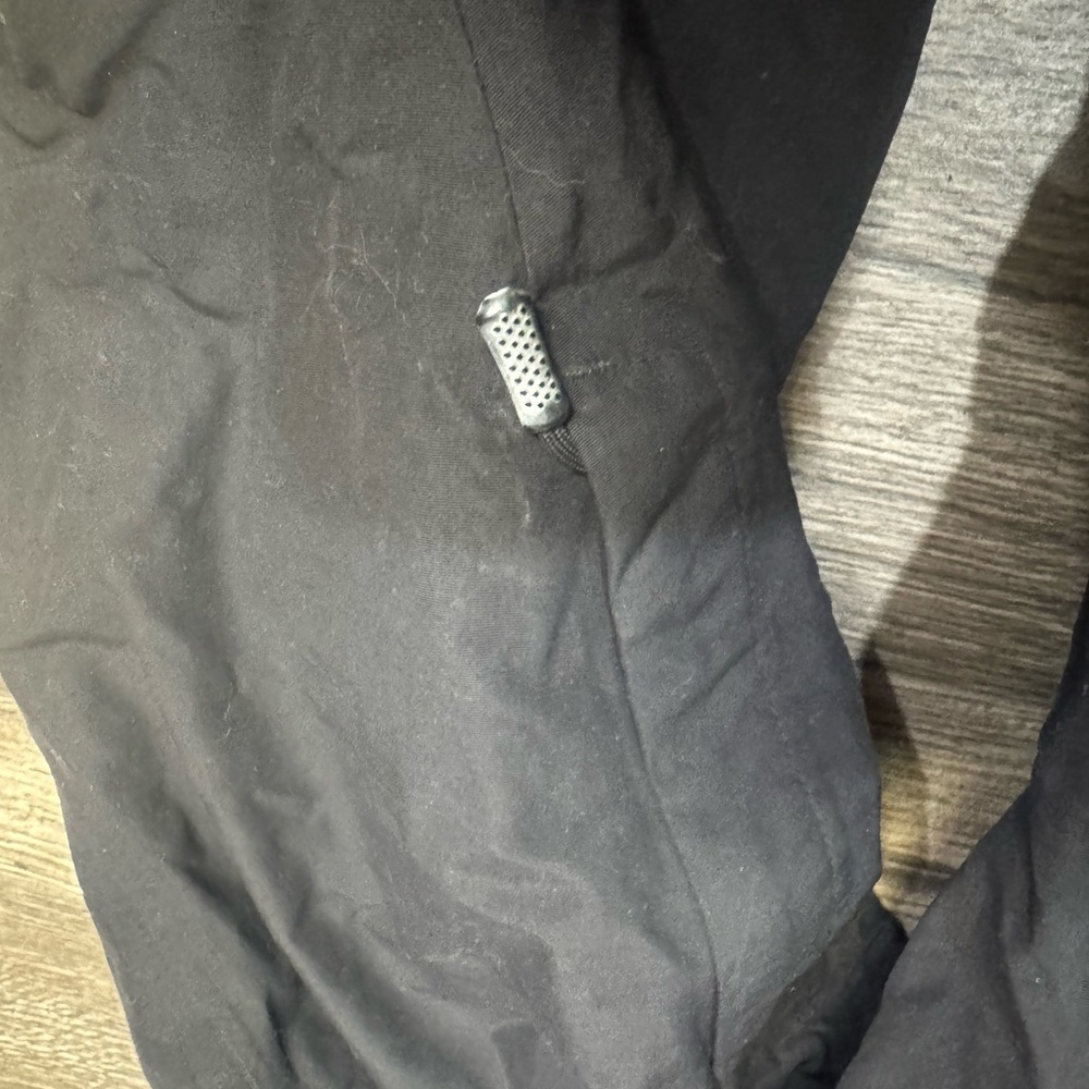 The North Face Black Mesh-Lined Jacket - Picture 11 of 12